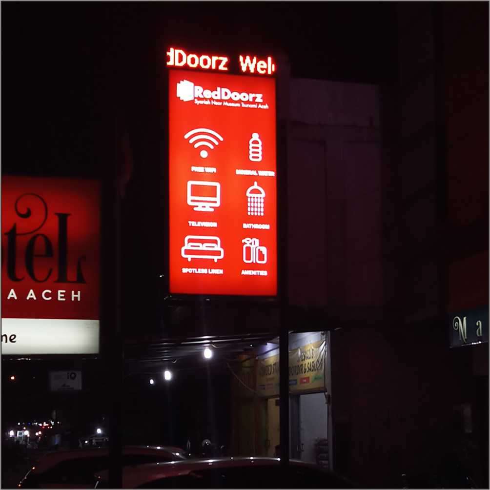 Neon Box Hotel - Toko Reklame ID